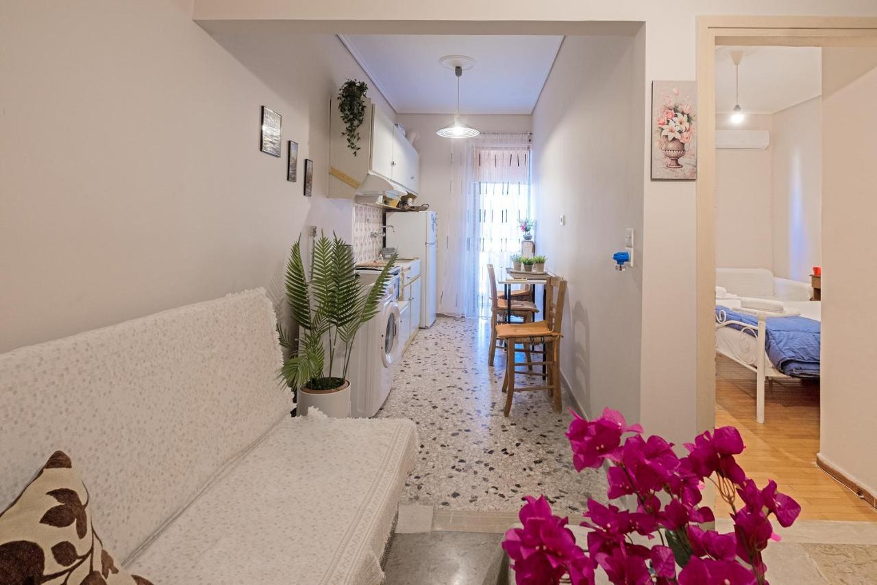 Serenity & Cozy Apartment Каламата Екстериор снимка