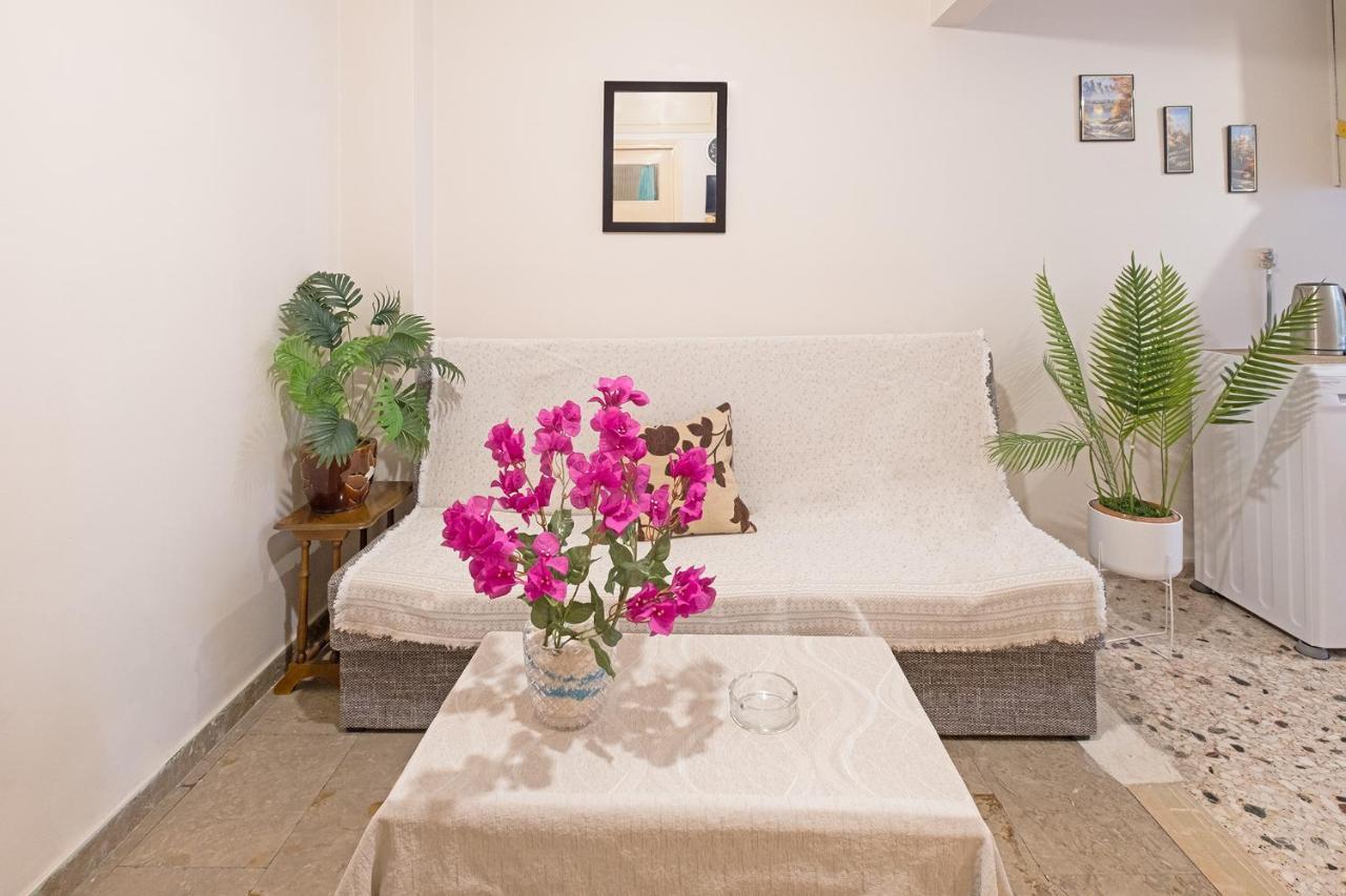 Serenity & Cozy Apartment Каламата Екстериор снимка